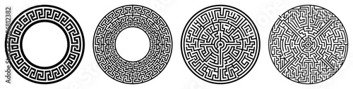 Foto greek key meander frames and circular labyrinth mazes set in black and white lin