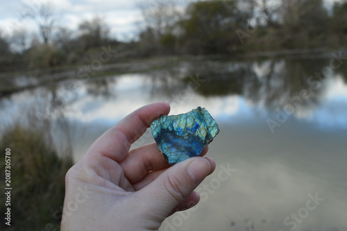 Labradorite on the lagoon 