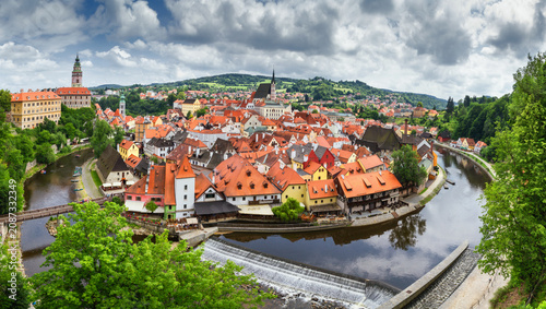 Tableau sur toile City landscape, panorama, banner - view over the historical part Cesky Krumlov w