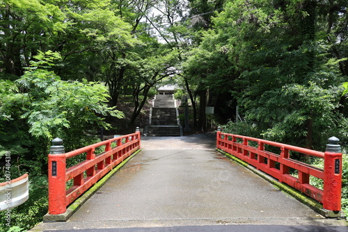 Foto A Japanese temple: a scene of the precincts of Negoro-ji Temple in Iwade City in