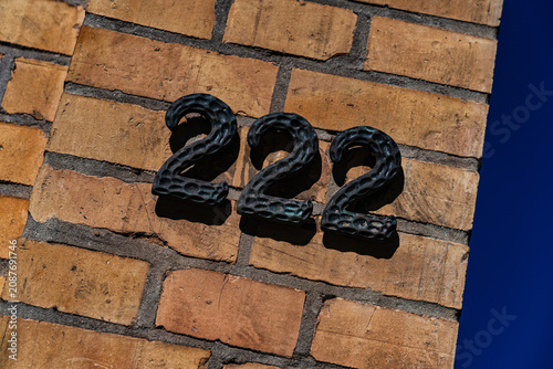 Hausnummer 222