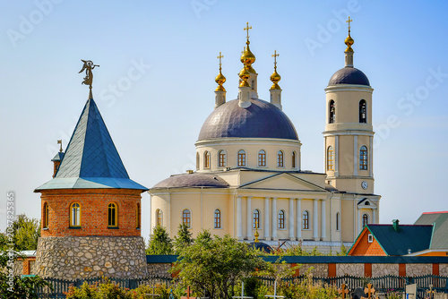 Foto Tower and Orthodox Cathedral in the Intercession Monastery of Mikhaylov city, Ry