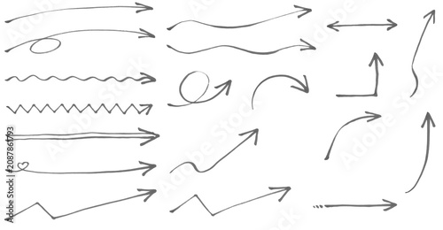 じんわりしたマーカーで描いたいろいろな矢印セットモノクロ