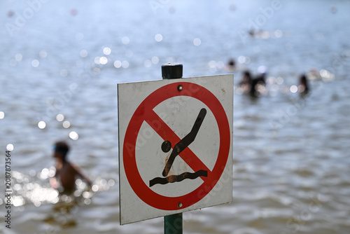 Photography Baignade lac Belgique Wallonie canicule interdit plonger