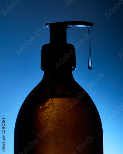 Cuadro en lienzo Gel douche savon  avec texture qui coule