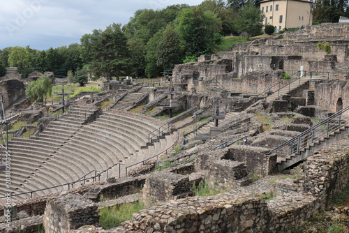 Fotografie Roman Theatre of Vienne overlooking ancient archaeological ruins, Vienne, Isere,