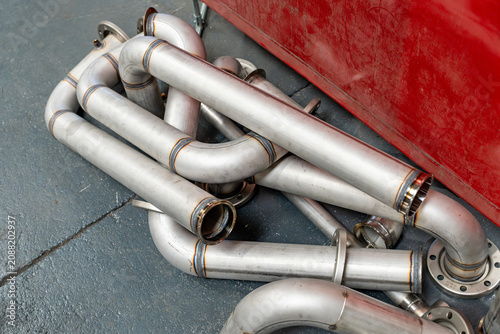 Obraz na plátně Welded stainless steel exhaust manifold pipework