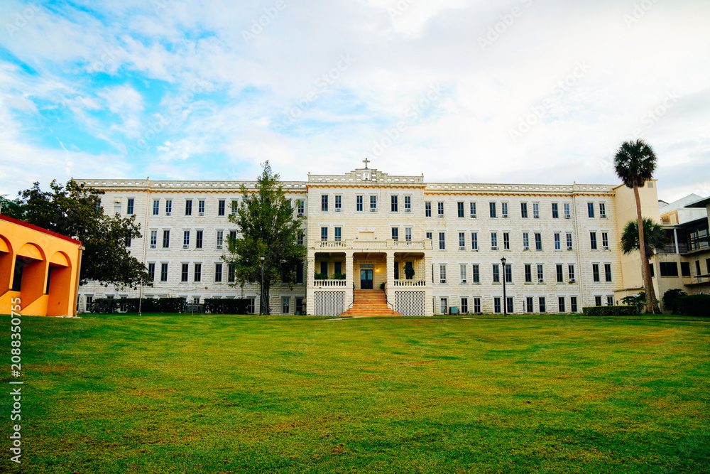 Fototapeta premium St. Leo, Florida, USA - 10 04 2025: Saint Leo University, A Top Catholic University in Florida. 