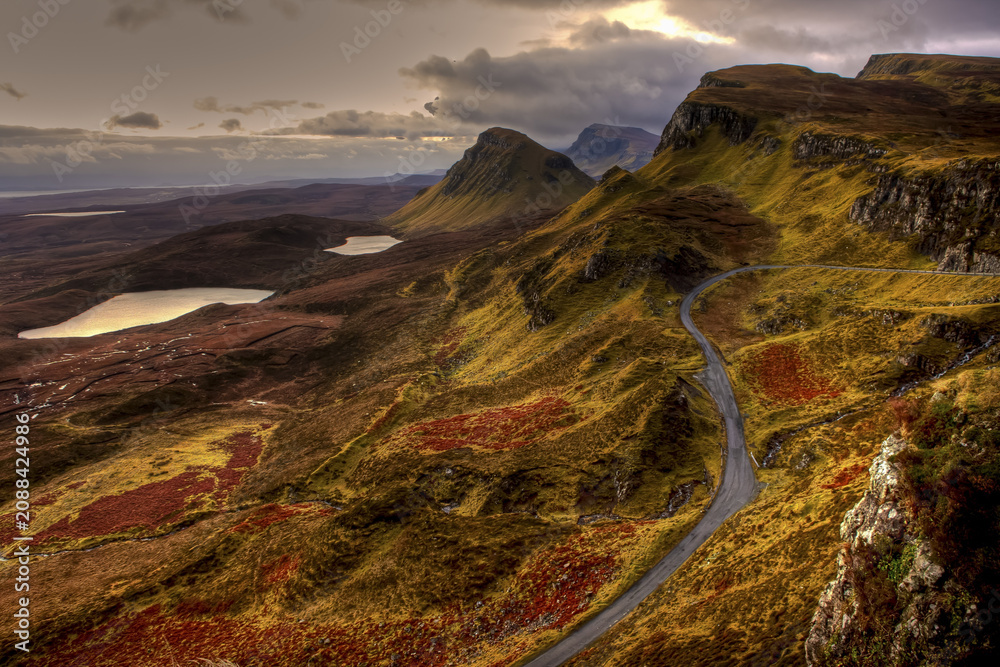 Naklejka premium The Quiraing mountain range located on the Isle of Skye in the Scottish Highlands