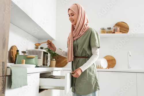 Beautiful young Muslim woma...