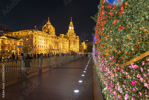 Photography Mid-Autumn Festival,Shanghai Bund,Night View,Customs House,historic buildings,fl