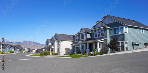 Modern Luxury Homes in a Scenic Mountain View Suburban Neighborhood