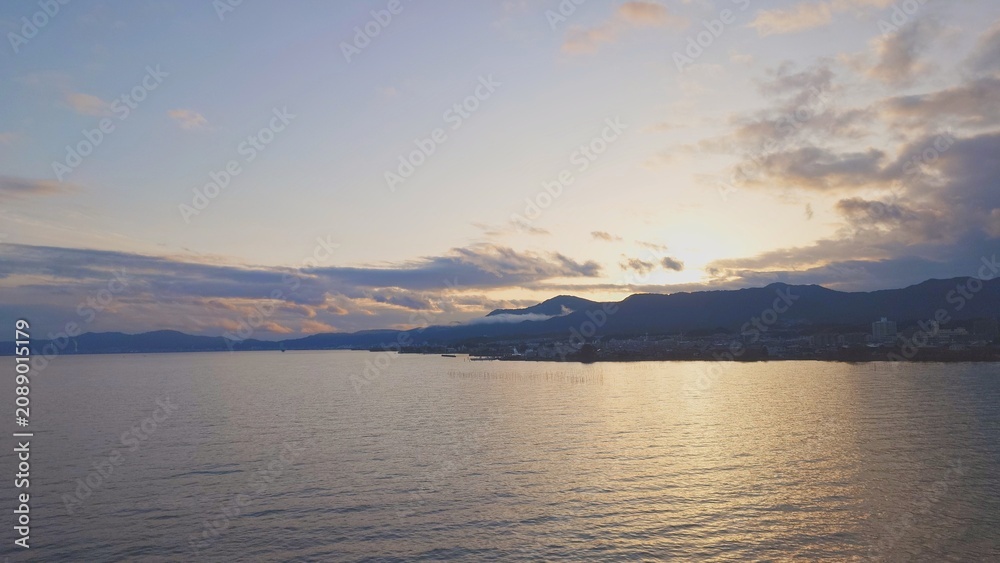 Fototapeta premium びわ湖の夕暮れ