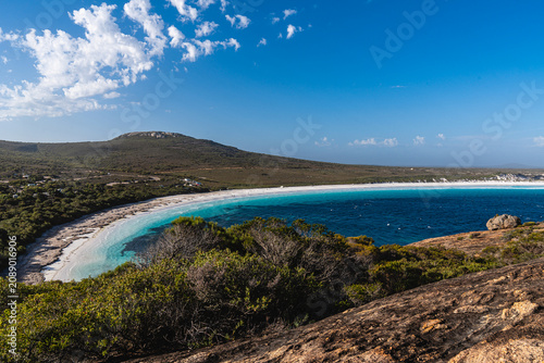 Bild auf Leinwand Lucky bay white sand beach with turquoise water