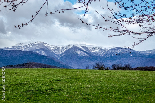 Quadro su tela Scenic Bosnia and Herzegovina nature landscape with mountains, rivers, valleys,