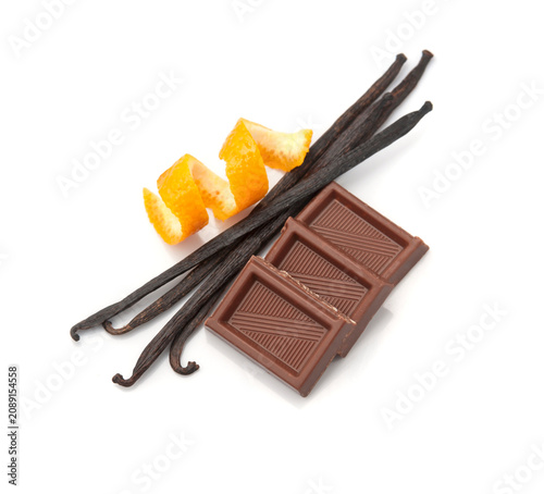 Vanilla flower with chocolate and oranges zent