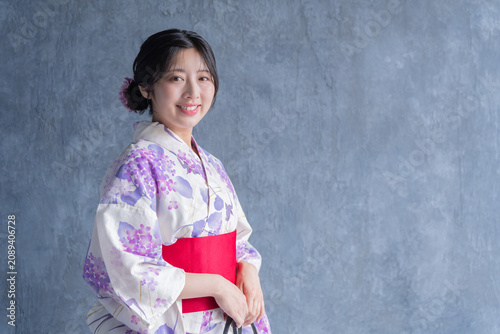 浴衣の女性