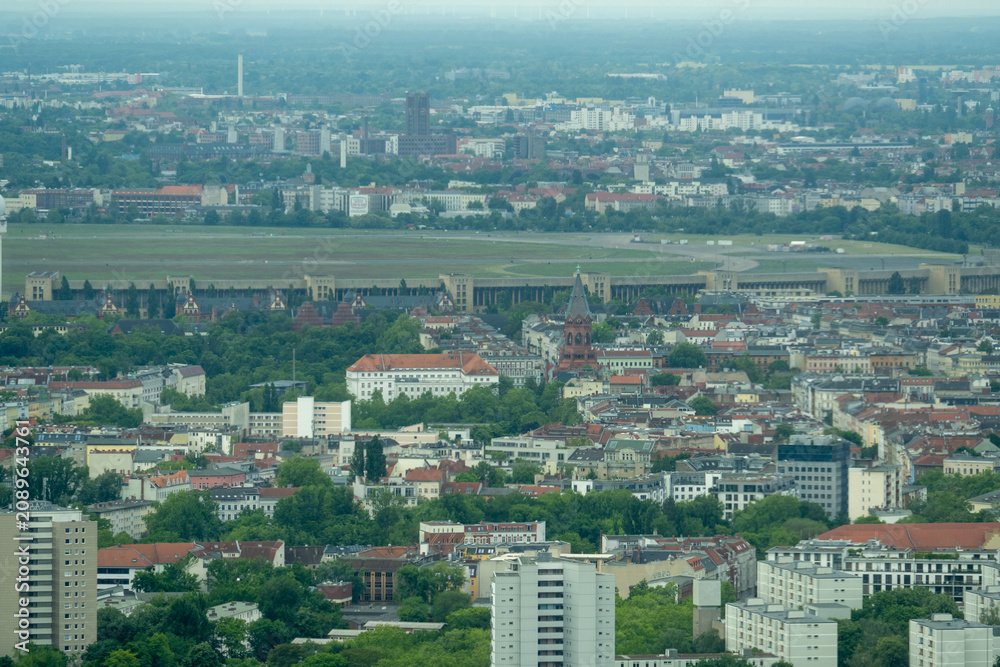 Fototapeta premium Berlin cityscape and open field from the TV Tower