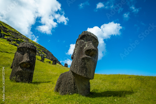 Obraz na płótnie Moai Statues in Rapa Nui National Park
