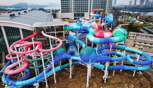 Billede på lærred Aerial View of Wuhan Rooftop Water Park with Colorful Slides