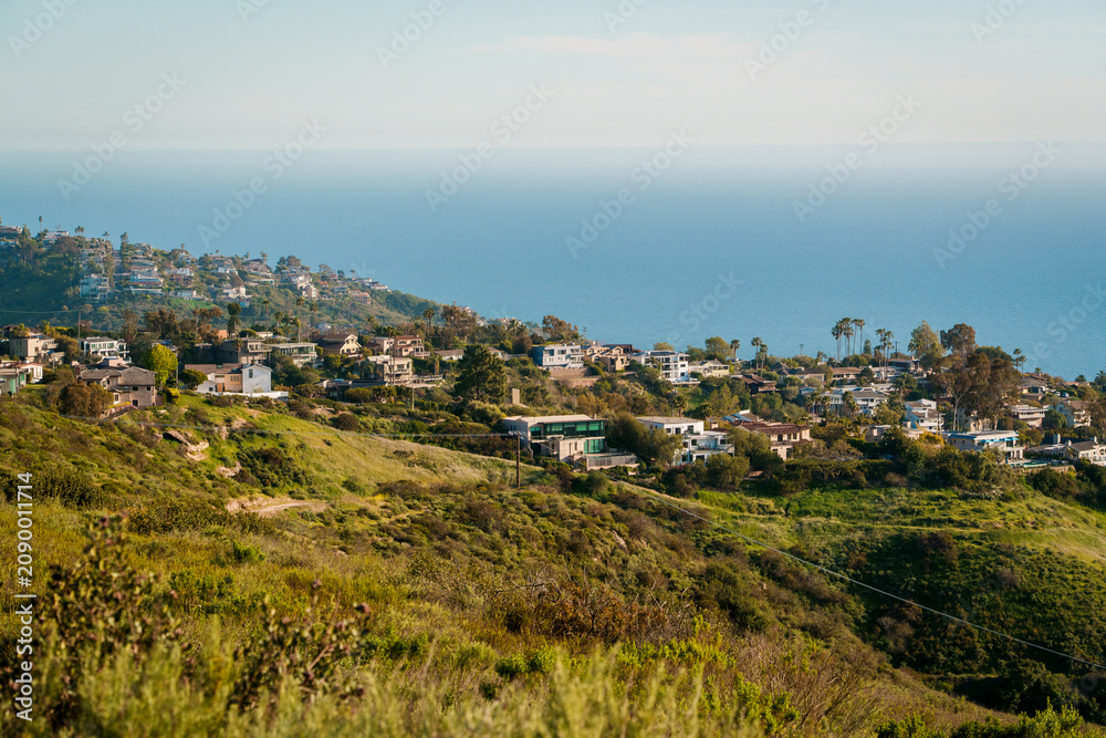 Fototapeta premium View from Top of the World, Laguna Beach, California