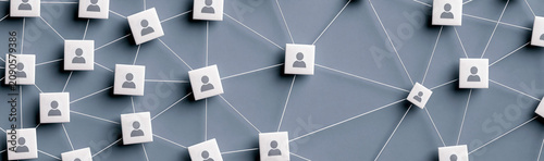 Network of People: Small sq...