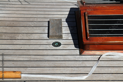 Fotografía Pont de bateau ancien en bois