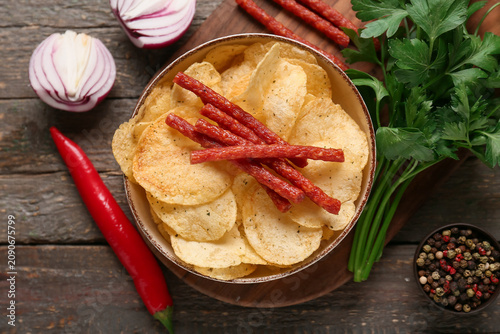 Bowl with delicious potato ...