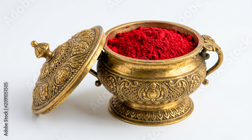 Kunguma simil, kumkum simil, kumkum box, kumkum container, vermilion box, sindoor container, haldi kumkum box, brass kumkum box, bronze kumkum box, silver kumkum box, Hindu ritual accessories, wedding