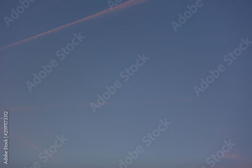 Overlay de Ciel trainées d'avion rose 