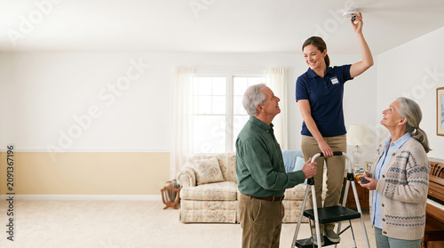 Compassionate Home Visits Supporting Elderly Wellbeing.