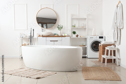 Modern white bathroom inter...