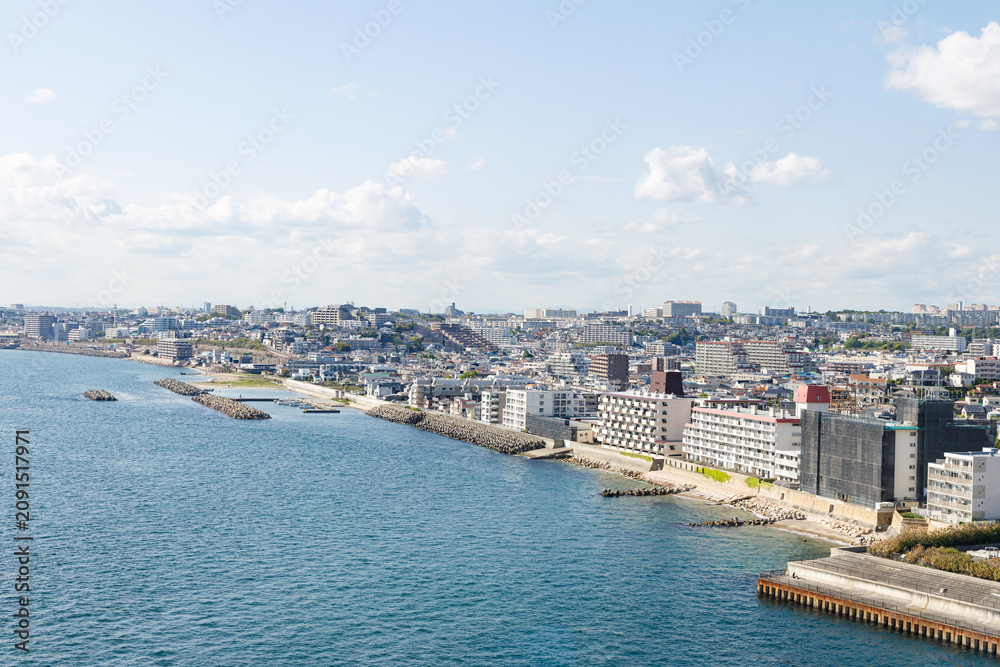 Fototapeta premium 明石海峡大橋から眺める神戸市垂水区