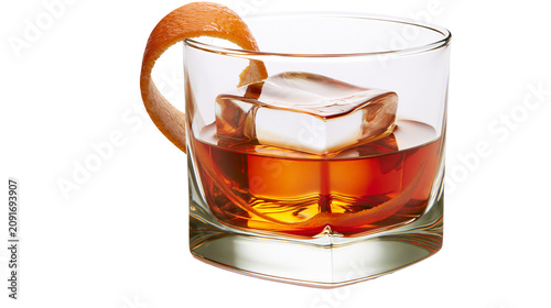 Photos Amber whiskey in a glass with a large ice cube and orange peel, isolated on tran