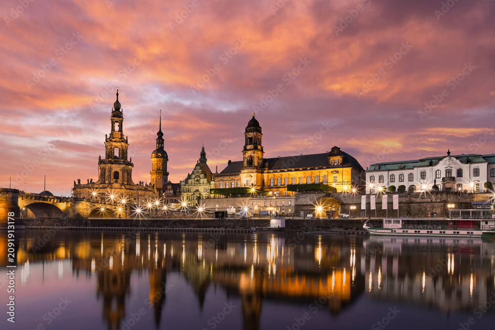 Fototapeta premium Panoramic view old town of Dresden at sunset, Germany