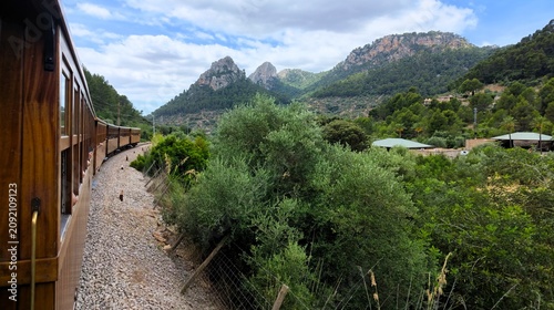 Fototapeta kuchenna Mallorca, Train - Ferrocarril de Soller