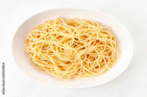ソースをかける前のスパゲッティ