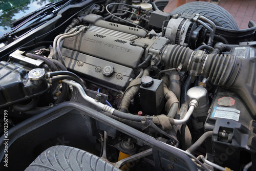 Konstfotografi Chevrolet Corvette C4 LT1 V8 Engine - detailed view of a classic american 5