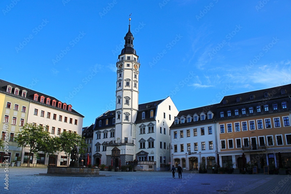 Obraz premium gera, deutschland - marktplatz mit altem rathaus
