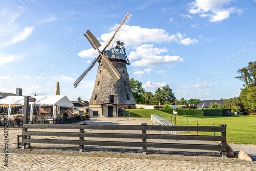 straupitz, deutschland - holländerwindmühle 