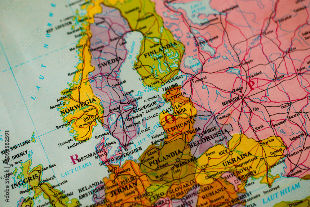 Obraz premium Map of Norway and its borders with surrounding countries