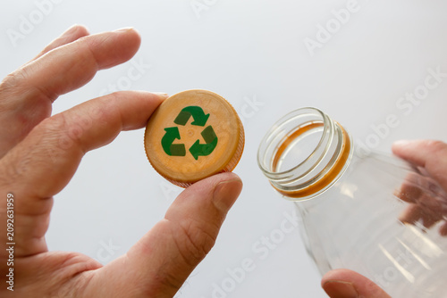 Bild auf Leinwand The food packaging is recyclable and does not pollute the environment with microplastics