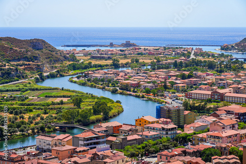 Tableau sur toile Aerial view of the Temo River downstream from Bosa flowing toward the Mediterran