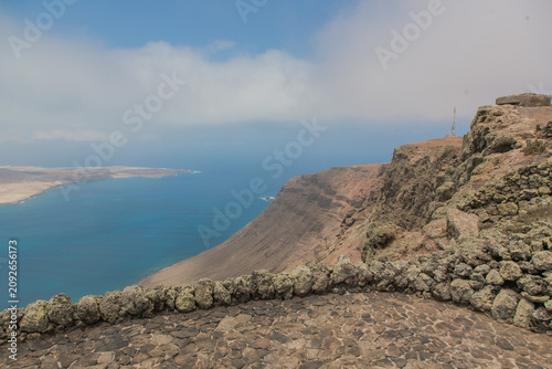 Obraz na plátně View from Mirador del Rio to island La Graciosa, Lanzarote, Canary Islands