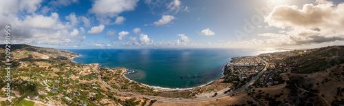 Εκτύπωση καμβά Panoramic aerial view of Rancho Palos Verdes, California; nestled between rollin