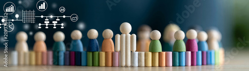 Strategy and management are essential for successful project as team with defined roles collaborates to achieve goals and drive progress in creative and organized environment