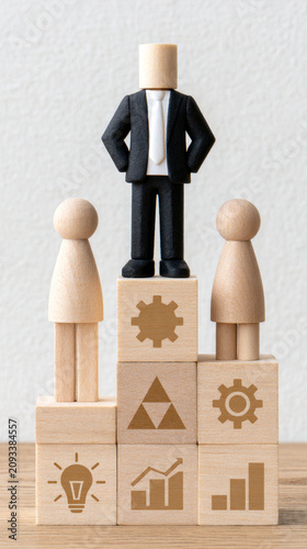 Strategy and management are essential for successful project as team with defined roles can achieve goals efficiently and foster leadership and innovation in business