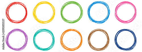 Tableau sur toile Color crayon circle frame set with hand drawn scribble rings, rough pastel brush