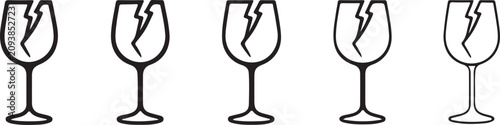 Foto A repeating pattern of five broken wine glass silhouettes in black and white