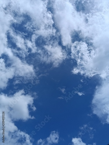 Canvas Print blue sky with clouds